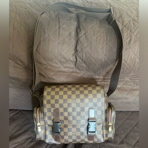 Louis Vuitton Damier Ebene Reporter Melville Bag